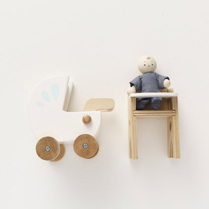 Le Toy Van Kleinkind mit Ausstattung für das Puppenhaus