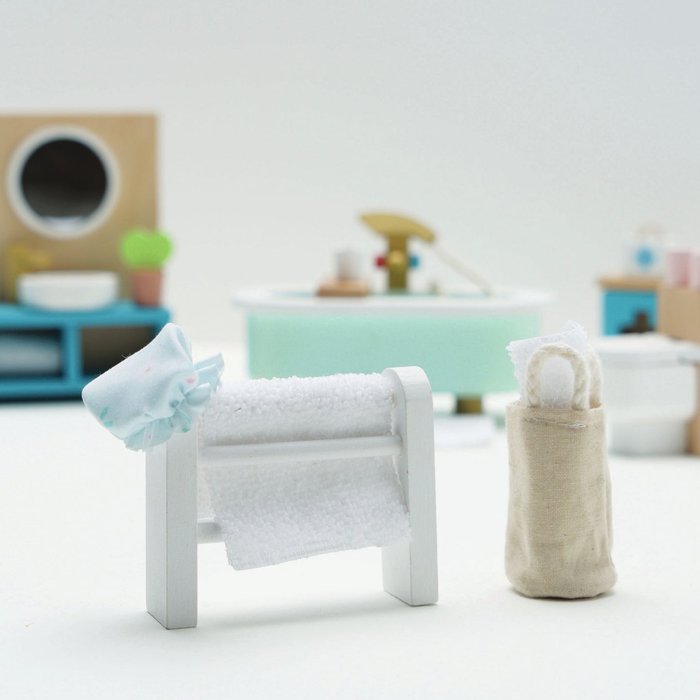 Le Toy Van Puppenhausmöbel - Daisylane Badezimmer