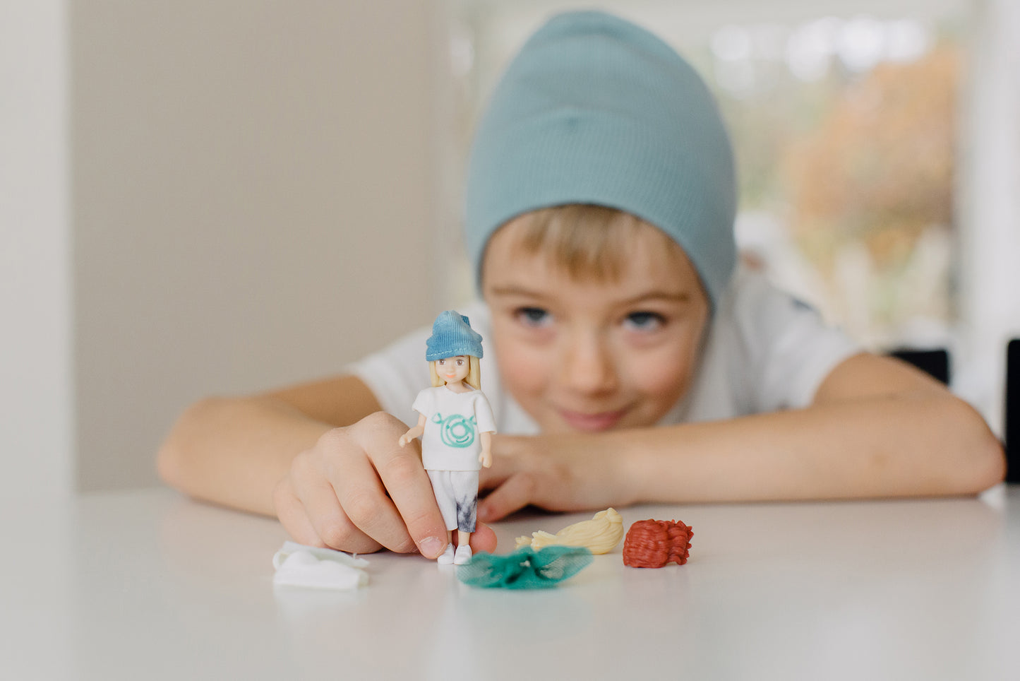 Lundby Puppenhauspuppe kreativ- mit 3 Frisuren und Kleidungsstücken
