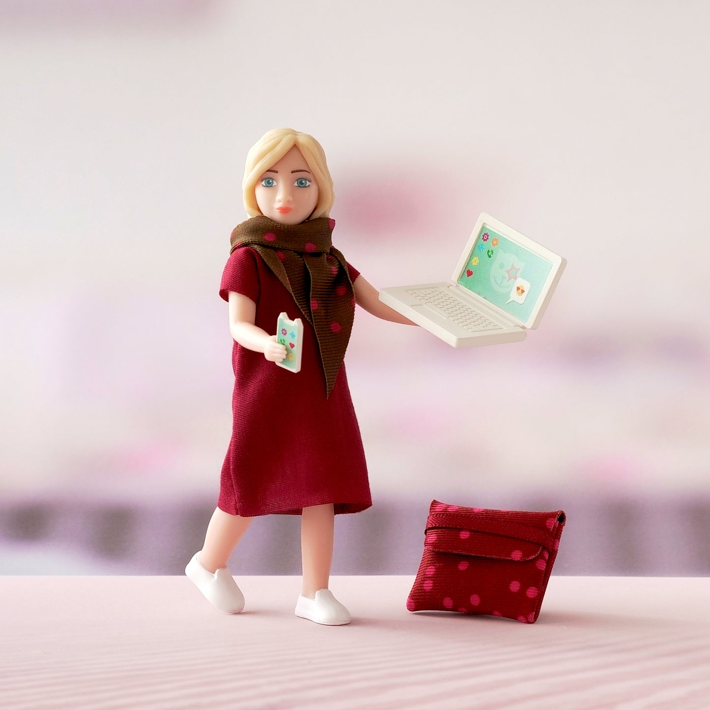 Lundby Puppenhauspuppe mit Laptop